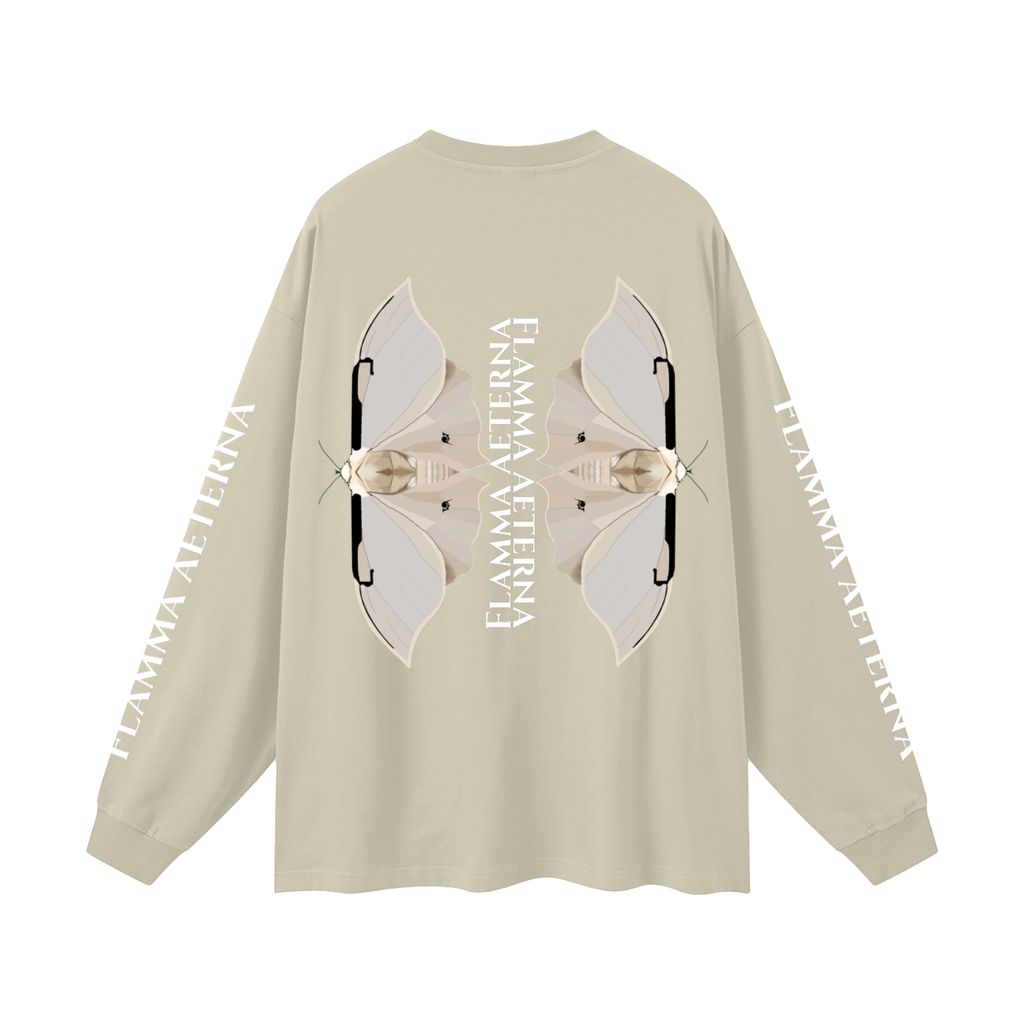 Streetwear,Oversized,Longsleeve,Oversizedlongsleeve,Graphic,Graphicdesign,Graphiclongsleeve,Moth,Mothdesign,Flamma,Aeterna,Flammaaetera,Eternal,Flame,Eternalflame,Biblical,Minimalstreetwear,Symbolicclothing,Symbolic,Philosophy,Philosophyclothing
